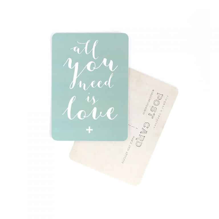 cinq-mai_carte-postale-all-you-need-is-love-mila-menthe