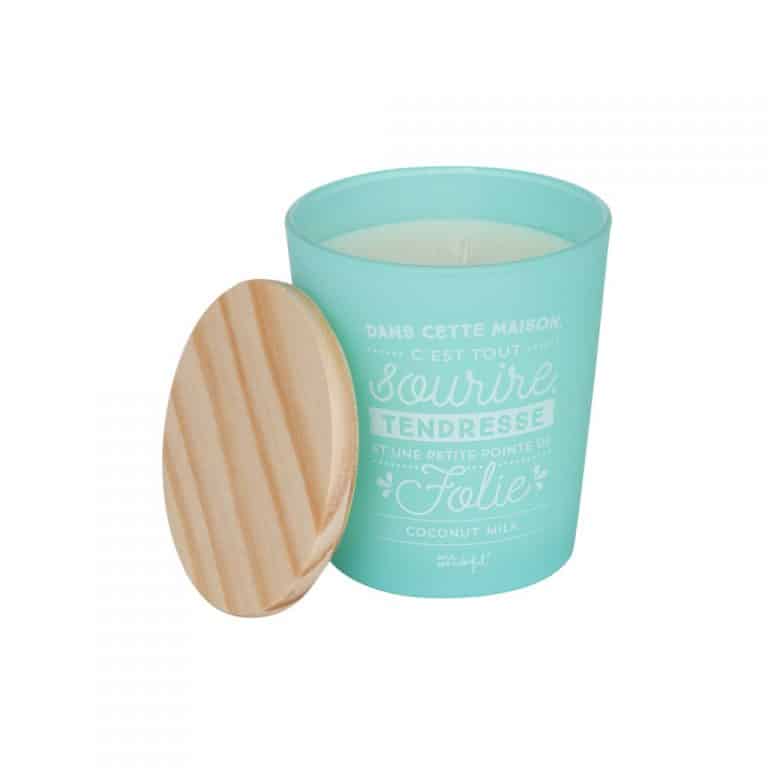 mrwonderful_bougie-parfumee-dans-cette-maison-cest-tout-sourire-tendresse-coconut-milk