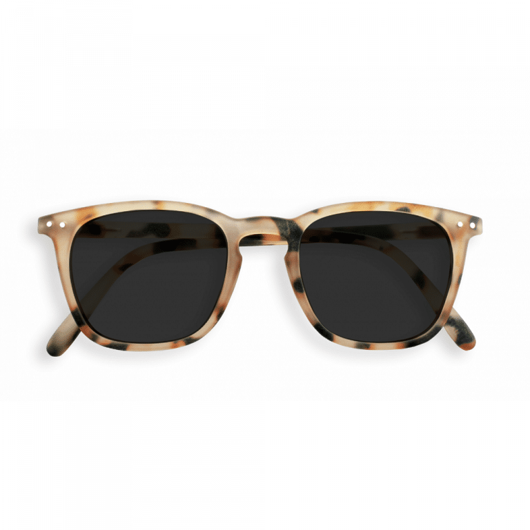 izipizi_lunettes-de-soleil-adulte-#e-gris-clair