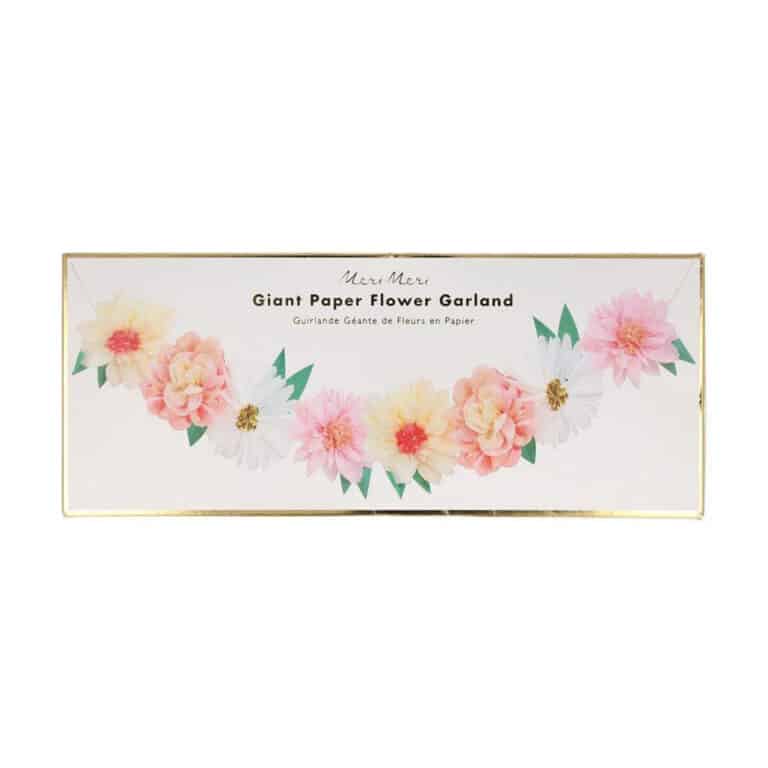 meri-meri_guirlande-geante-de-fleurs-de papier