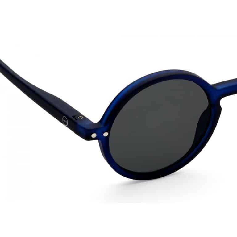 izipizi_lunettes-soleil-junior-g-bleu-marine2