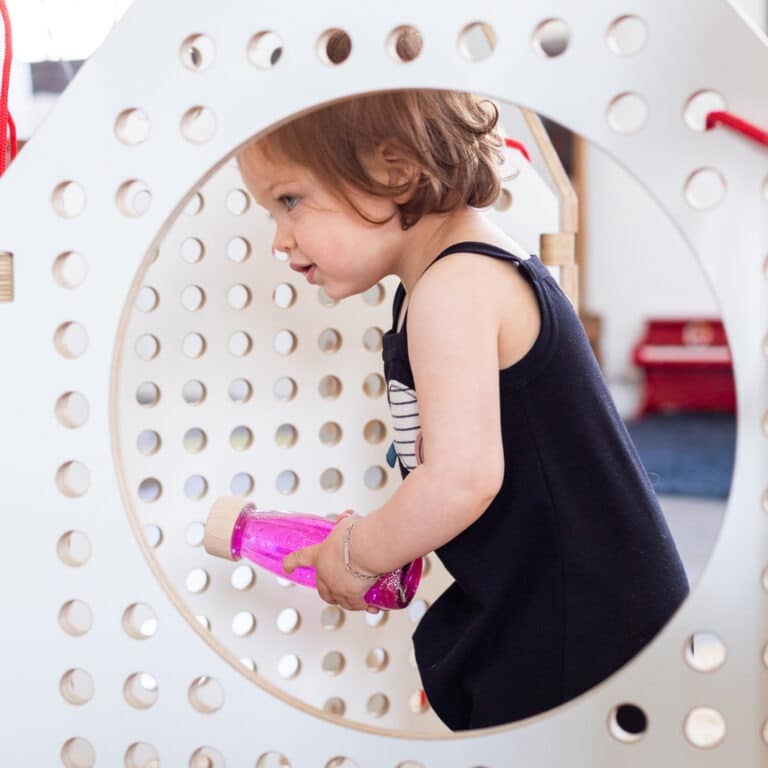 petit-boum_bouteille-sensorielle-rose-2