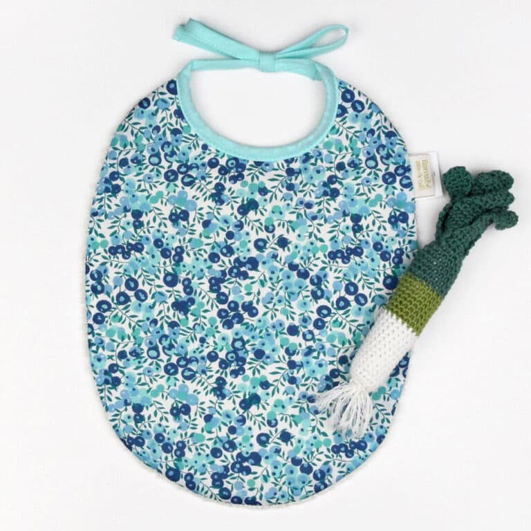 barnabe-aime-le-cafe_bavoir-liberty-milo