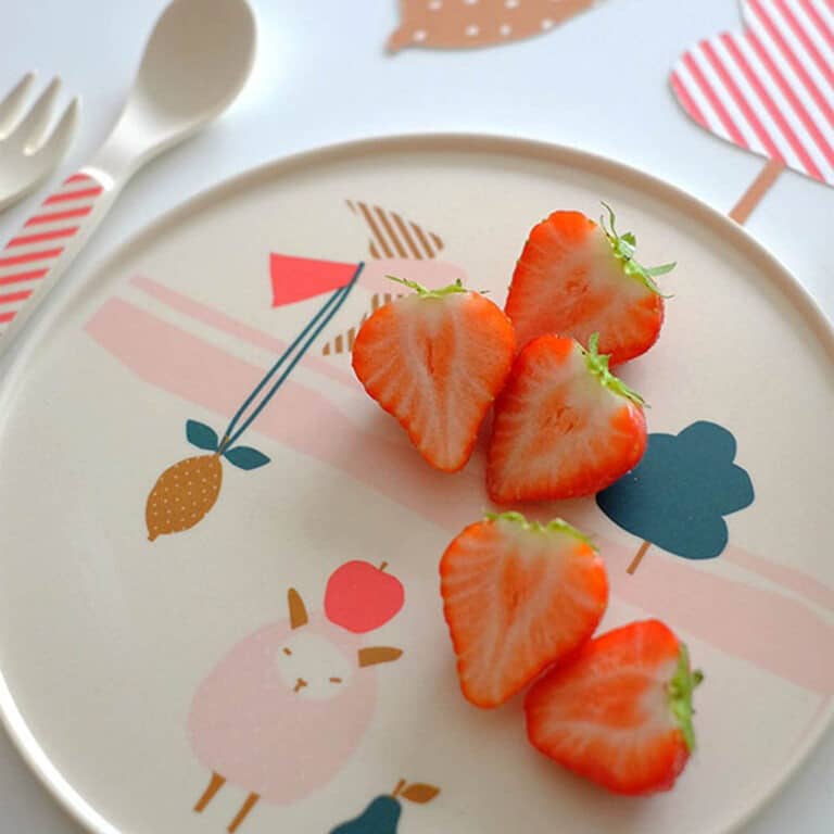 engel_set-de-vaisselle-en-bambou-mouton.2