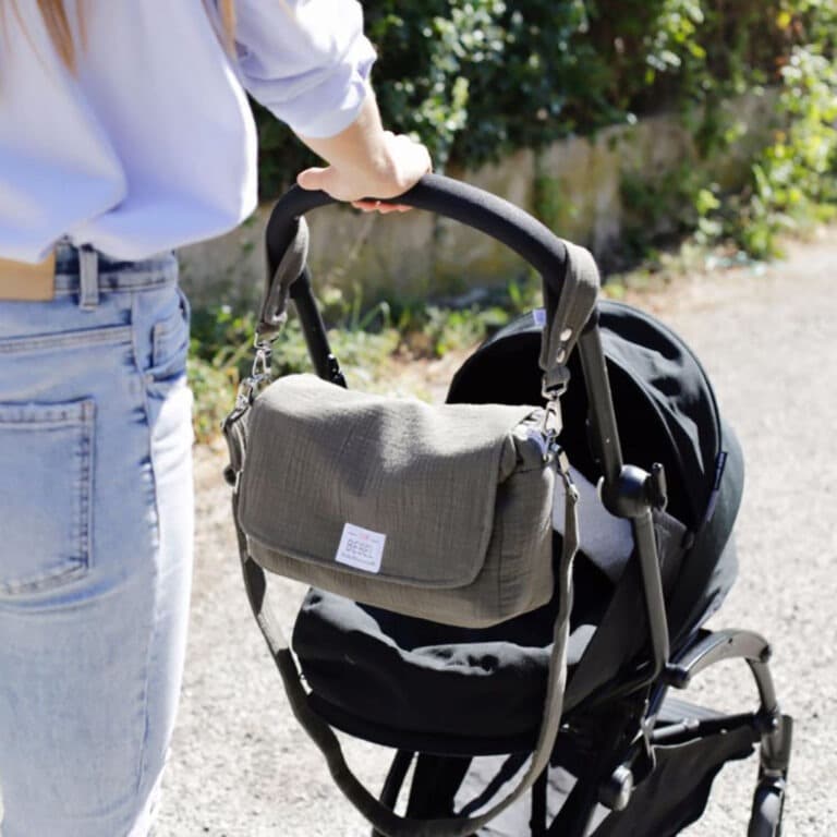 bebel_mini-sac-a-langer-bonbon-kaki4