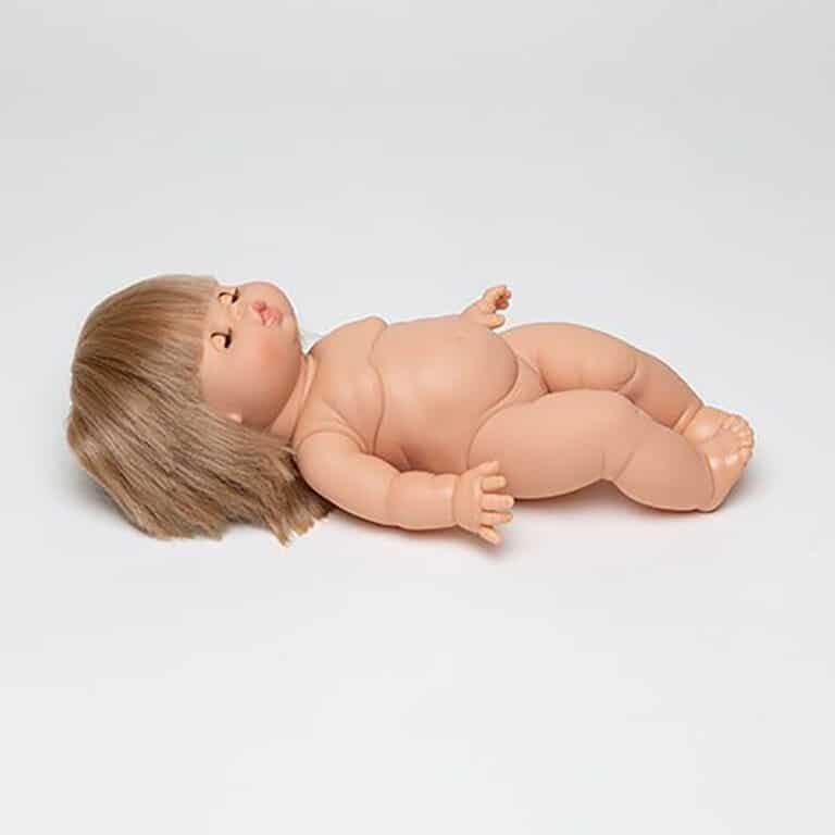 minikane_poupee-yse-yeux-dormeurs3