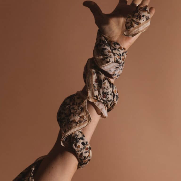 gabrielle_foulard-bloom-miel2
