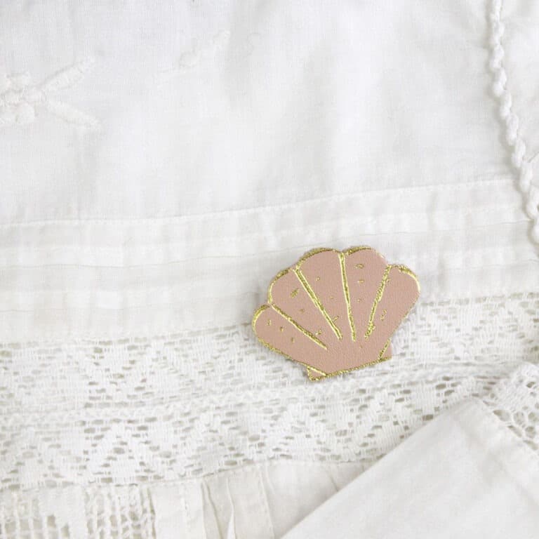 barnabe-aime-le-cafe_broche-coquillage