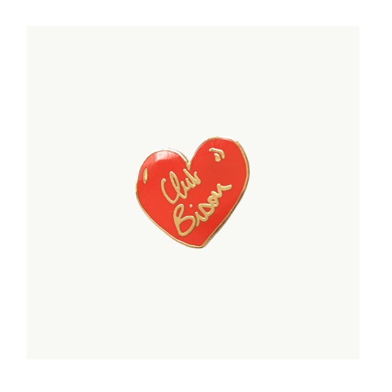 mathilde-cabanas_pins_club_bisou