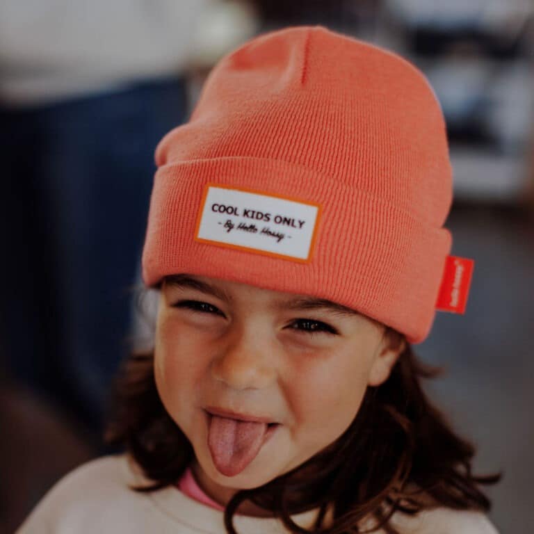 hello-hossy_bonnet-enfant-urban-framboise2