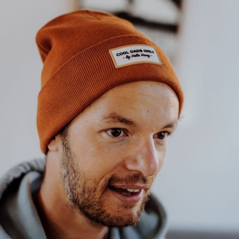 hello-hossy_bonnet-papa-urban-cacao2