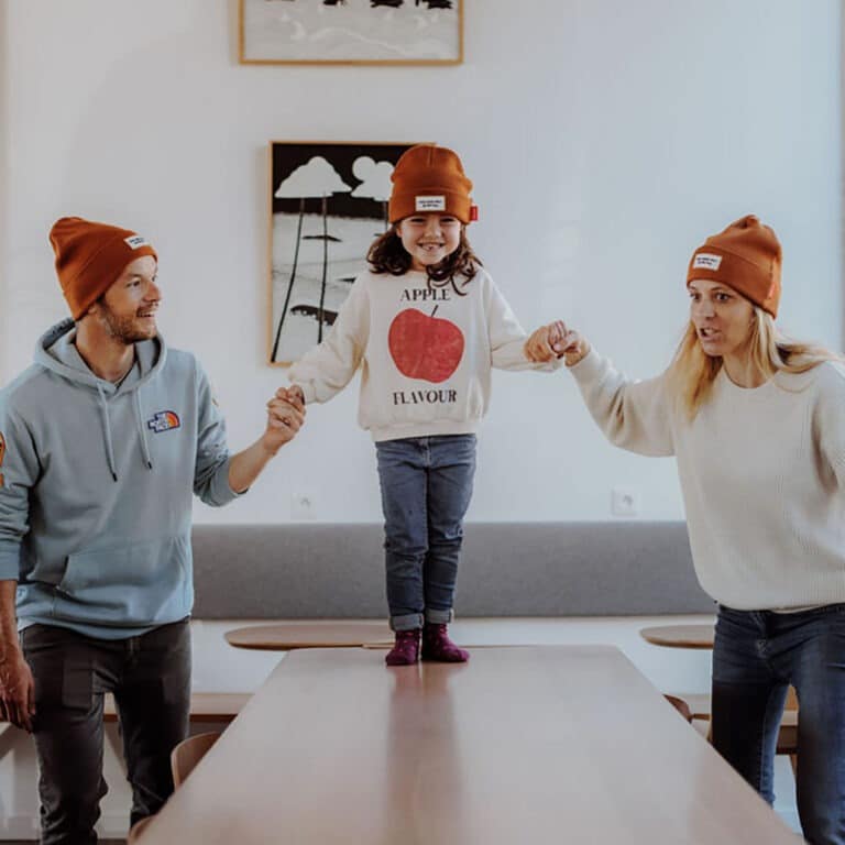 hello-hossy_bonnet-urban-cacao2