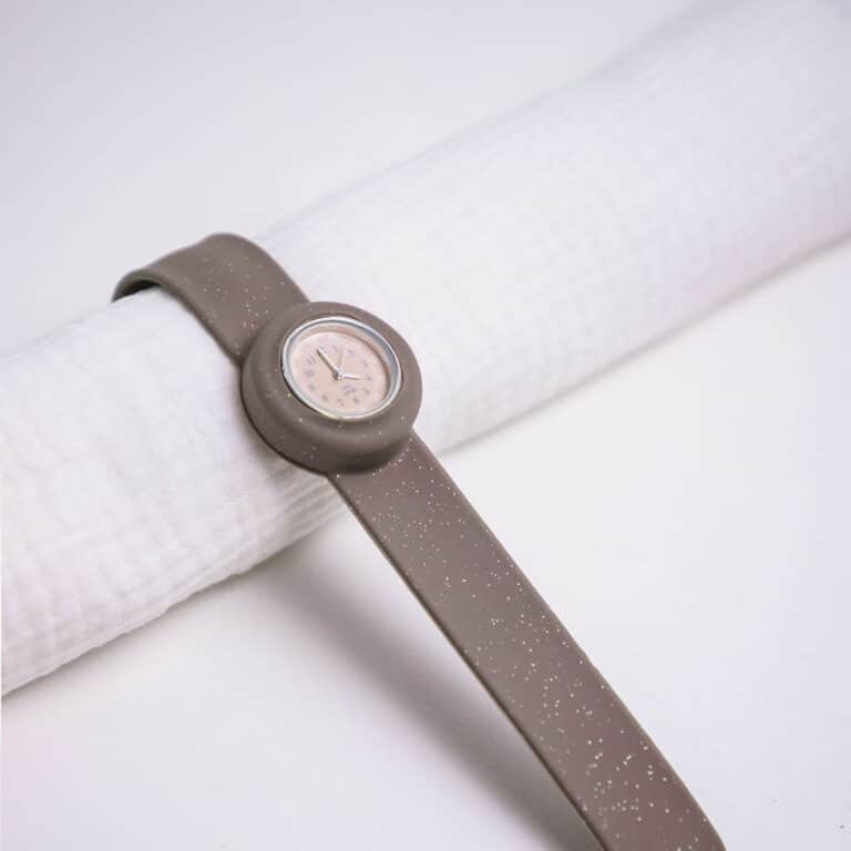 mrs-ertha_montre-taupe2