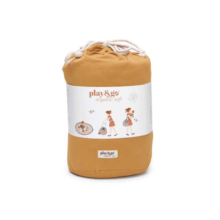 un tapis d'éveil jaune moutarde play and go, vue de face sur fond blanc