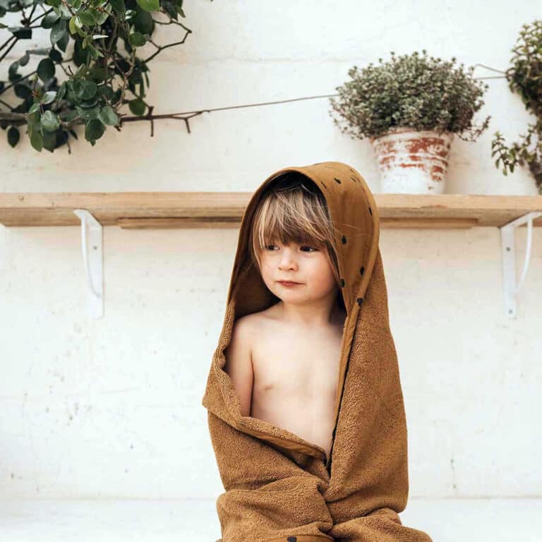 rose-in-april_cape-de-bain-colette-coeur-cumin3