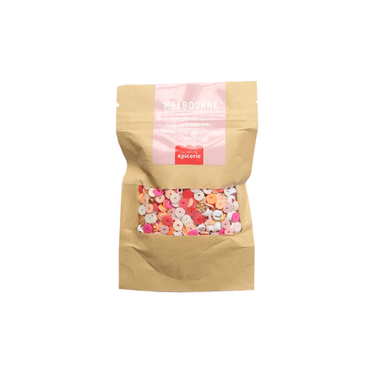 Un sachet de mélange de perles heishi et de breloques