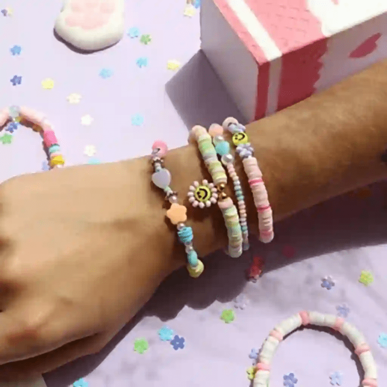 la-petite-épicerie_melange-de-perles-heishi-et-de-breloques-seoul2