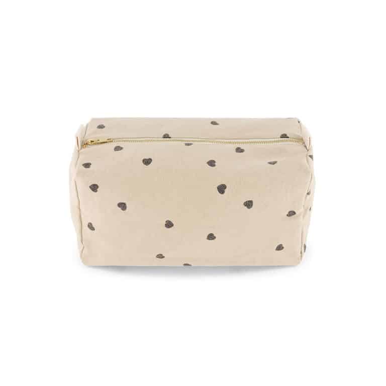 trousse de toilette couleur sable avec des coeurs de chez rose in april