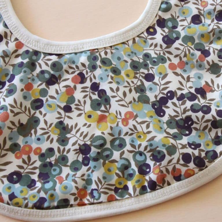 barnabé-aime-le-café_bavoir-naiss-ruben2