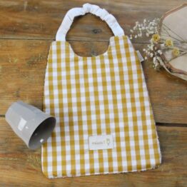 Une serviette vichy caramel beurre salé