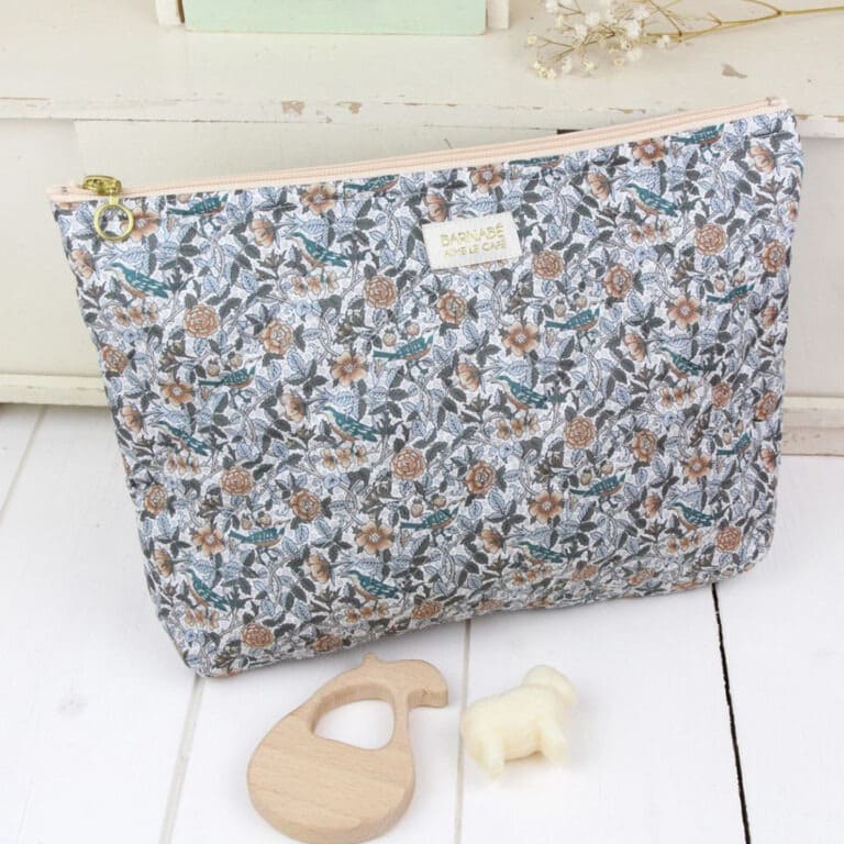 barnabé-aime-le-café_trousse-de-toilette-bérénice