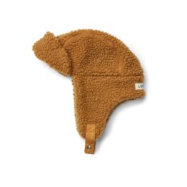 Cette chapka est très tendance et surtout bien chaude ! Elle est toute douce et protège bien les oreilles du froid !