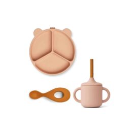 set vaisselle lance rose silicone vue de face sur fond blanc