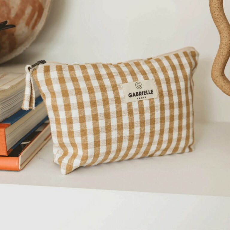 Gabrielle paris-trousse-en-coton-vichy-camel2