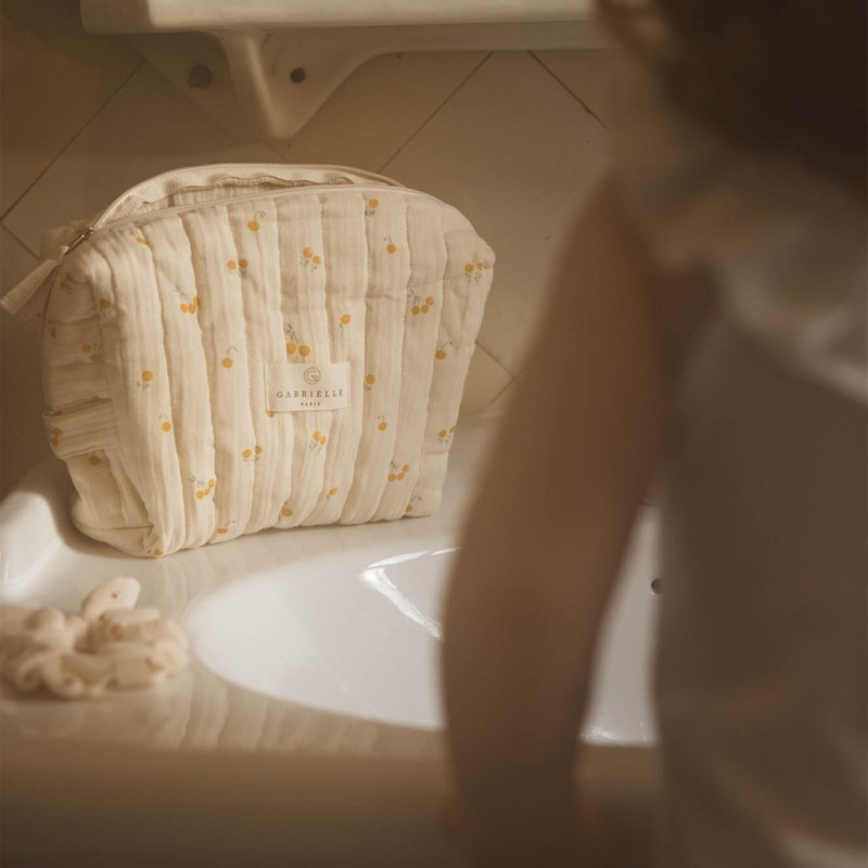 trousse de toilette blossom safran bord lavabo