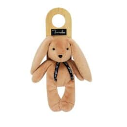 doudou lapin dorlotin beige sur fond blanc