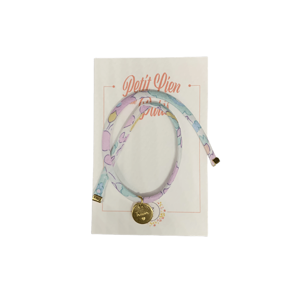 Un bracelet betsy vert céladon de la marque JFZ