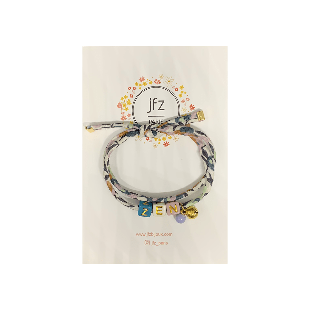 Un bracelet dolci wiltshire sauge avec inscrit "zen"