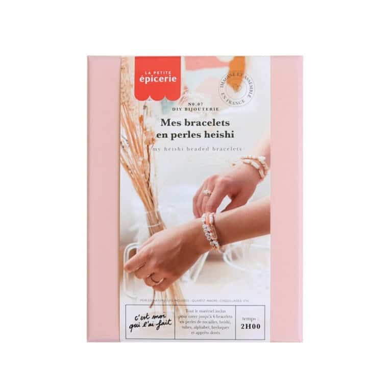 kit bracelets en perles heishi, vue de face sur fond blanc