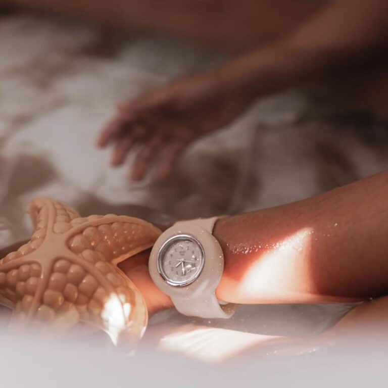 photo ambiance montre silicone grise