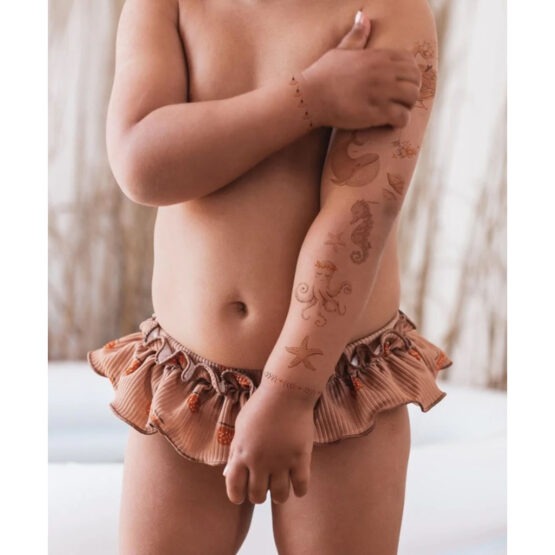 tatouages éphémères portés sur enfant