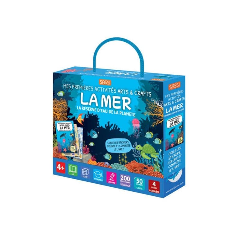 Un coffret avec des activités sur le thème de la mer de la marque sassi