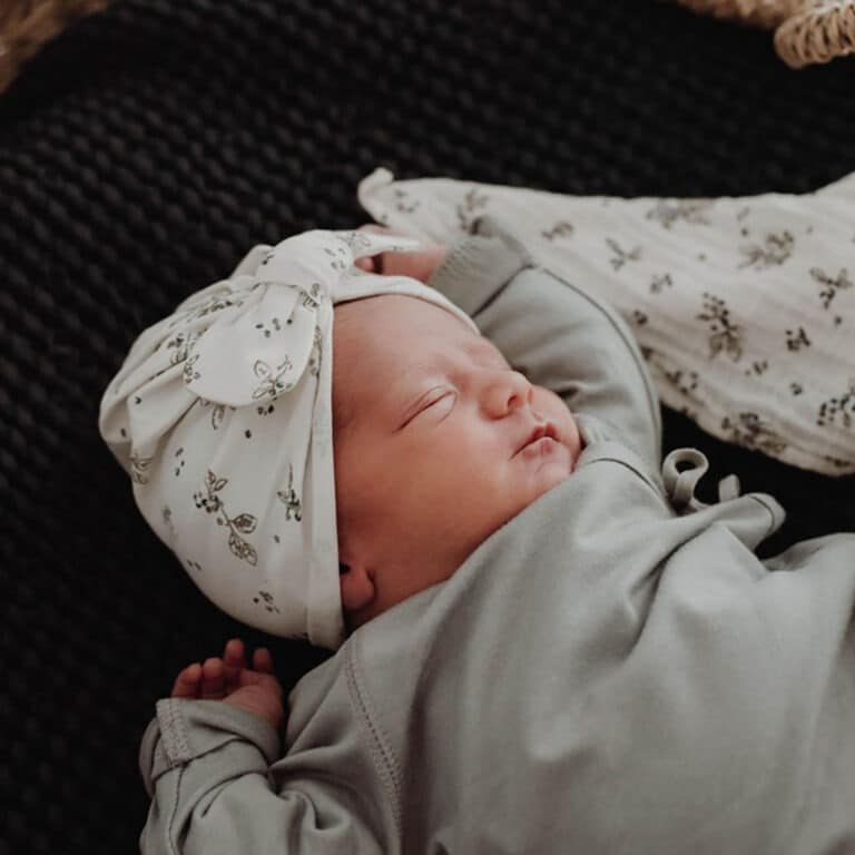 bonnet noué sloeberry bébé dormant