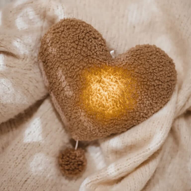 coussin musical en forme de coeur de la marque mrs ertha