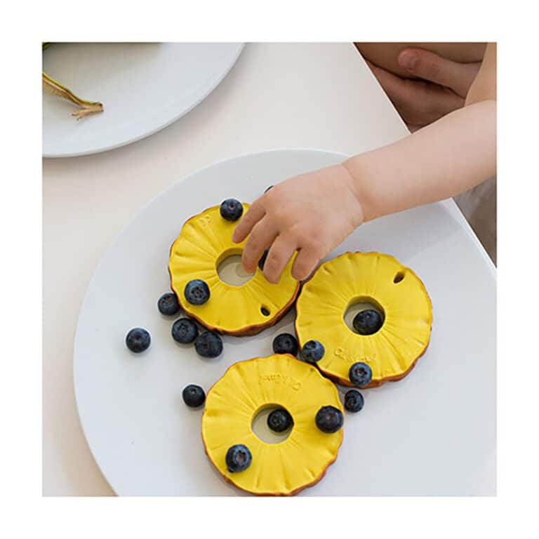 jouet de dentition ananas ambiance assiette
