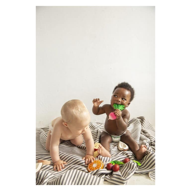 jouet de dentition ramona le radis ambiance plusieurs enfants