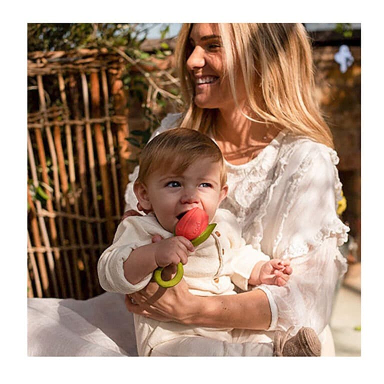 jouet de dentition theo la tulipe bébé avec maman