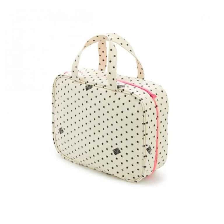 Sac valisette rose fluo de la marque bonton parfait pour les voyages