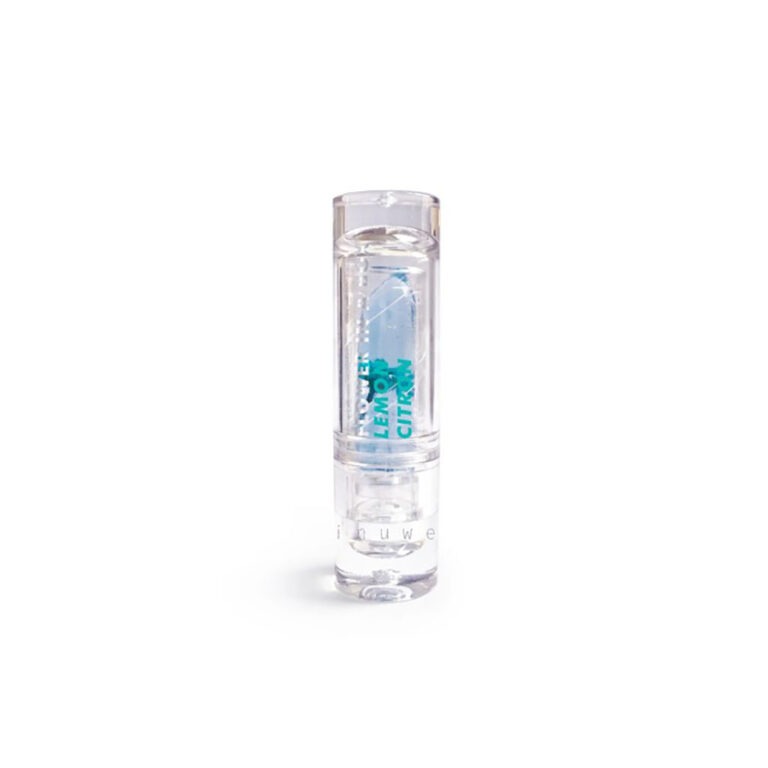 rouge à lèvres magique avec fleur turquoise qui réagit au ph des lèvres de la marque inuwet