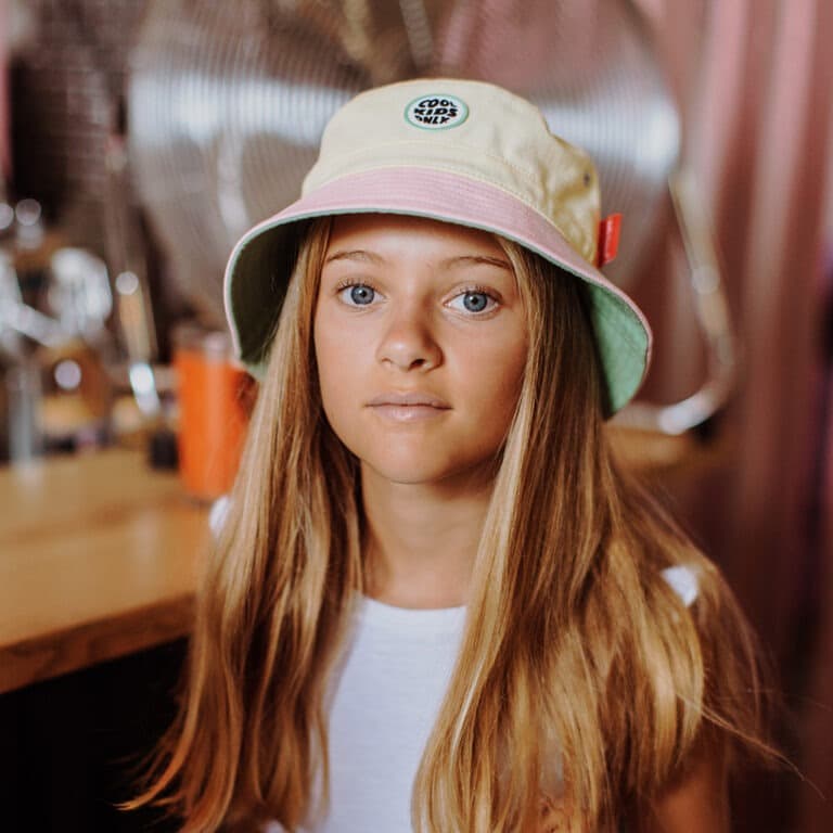 Bob portée sur un enfant