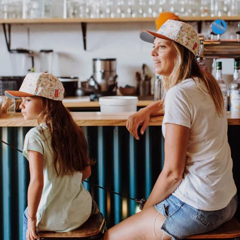 Casquette hello hossy dried flowers portée