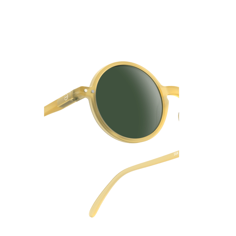 Lunettes izipizi vue de face sur fond blanc