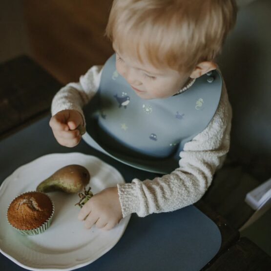 ambiance bavoir silicone océan avec enfant