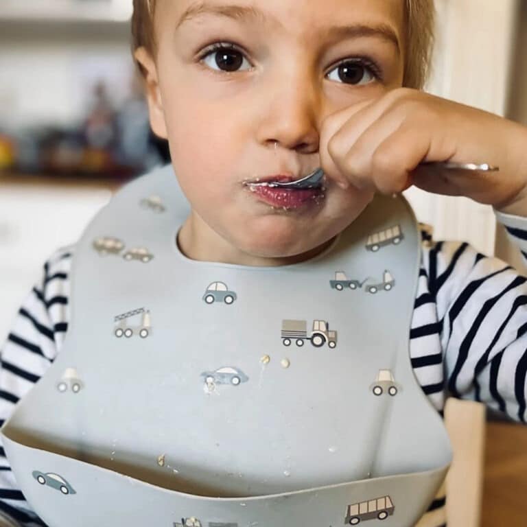 bavoir silicone véhicules ambiance enfant