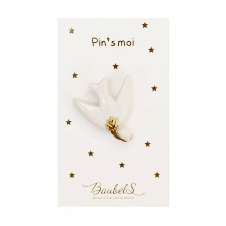 pin's colombe fond blanc