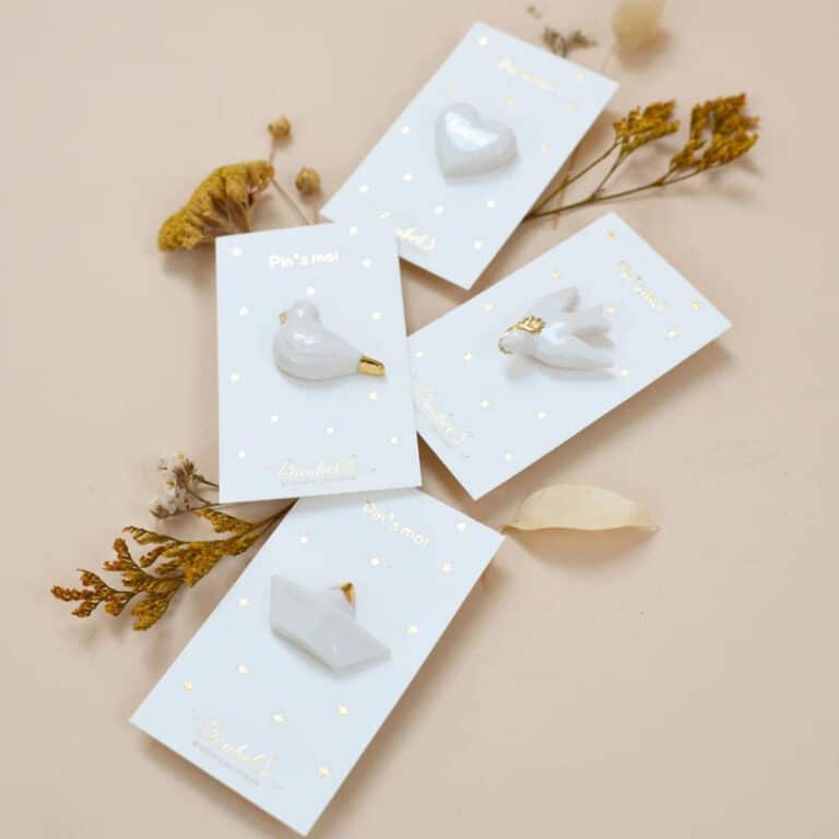 pin's pocelaine profil